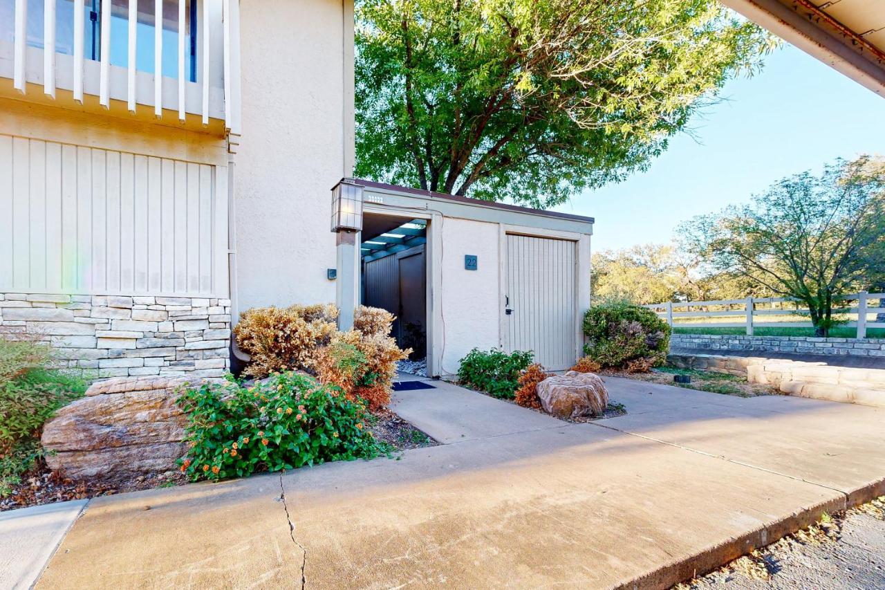 Way To The Bay Apartment Horseshoe Bay Exterior photo